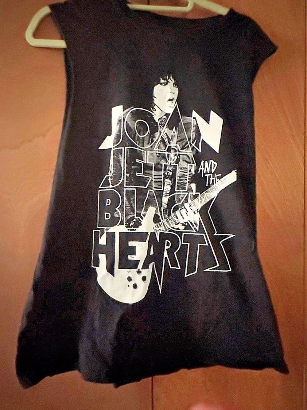 Joan Jett and the Blackhearts
2022 Tour Muscle Tank Top Black